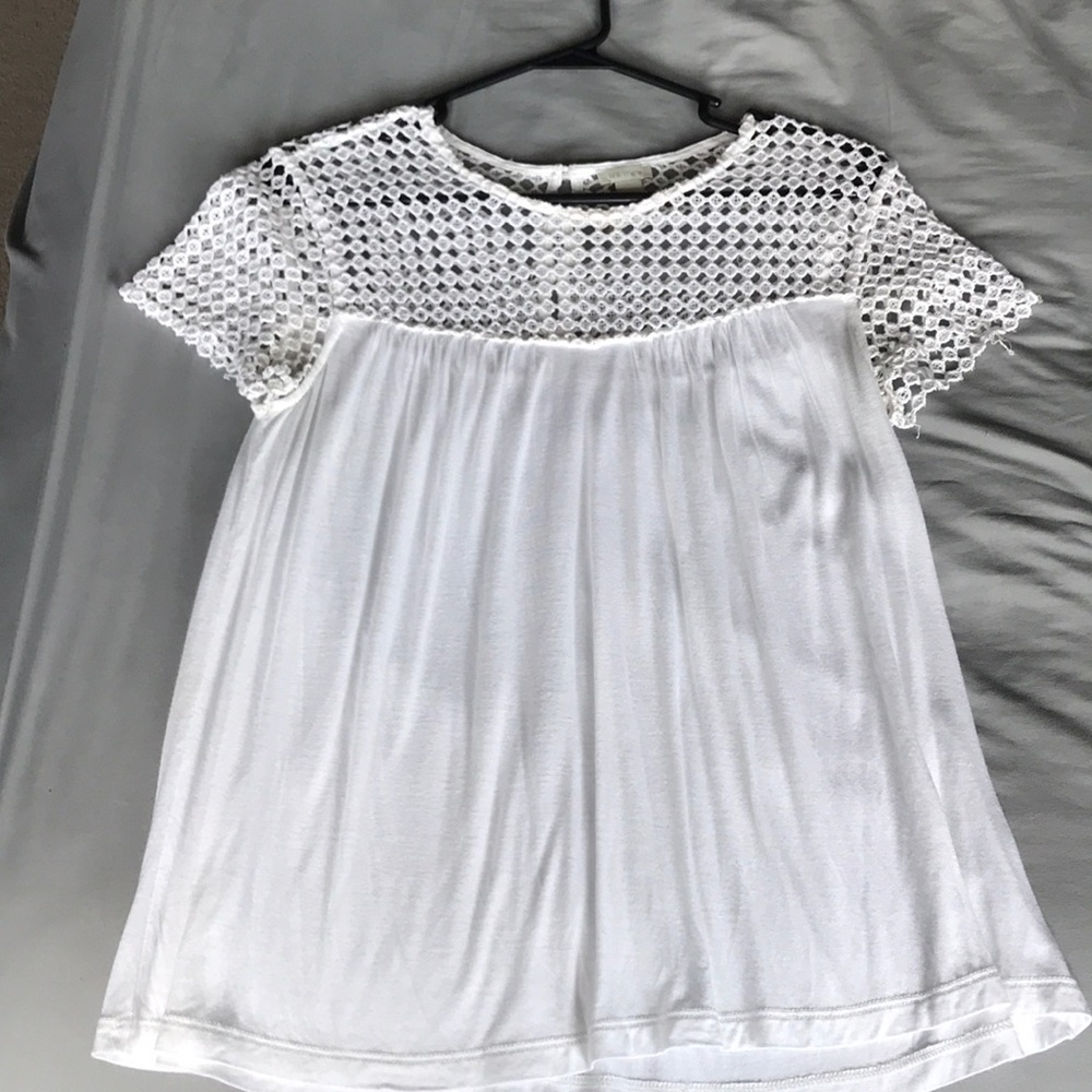 White T-shirt with crocheted  top